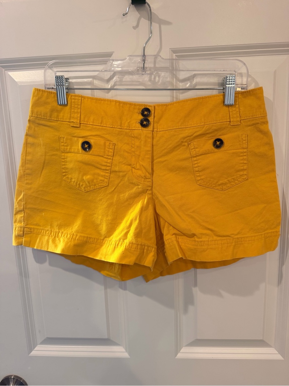 New York & Company Yellow Chino Shorts Size 6